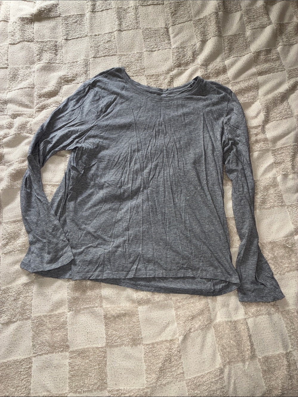 Time and Tru Heather Gray Long-Sleeve Crewneck Top